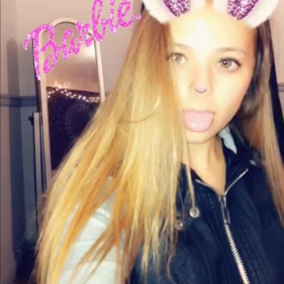 Meet your Posher, Makayla - Picture 3 of 3